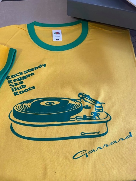 Garrard  4Hf T Shirt Yellow Ringer With Green  Vinyl